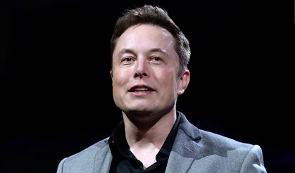 Elon Musk'tan radikal karar! X'e yeni üye olanlar yazmak için para verecek